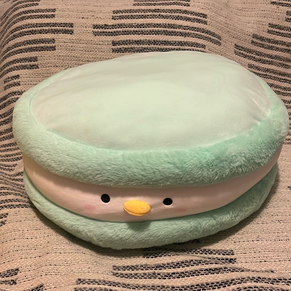 Macaron penguin